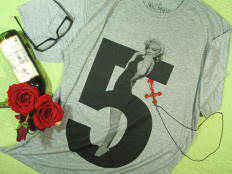 }sVc@jTCY@YsVc@}[̂sVc@Marilyn Tshirt
