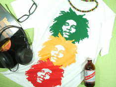 ボブマーリーＴシャツ　Bob Marley T-shirt　ラスタ　レゲエ　ボブ・マーレーのＴシャツ