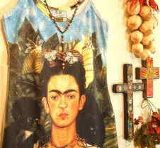 レディース　ドレスＴシャツ　Ｔシャツワンピ　フリーダＴシャツ　フリーダ・カーロのＴシャツ　Frida kahlo Tshirt