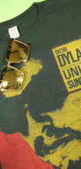 {uEfB̂sVc@BOB DYLAN Tshirt