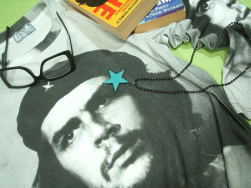 `FEQôsVc@QosVc@CHE GUEVARA Tshirt