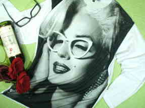 @sVc@}sVc@s@}[̂sVc@Marilyn Tshirt