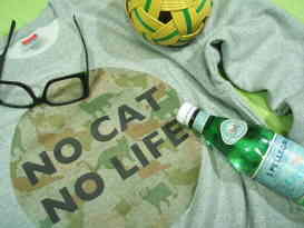ネコトレーナー　猫　長袖Ｔシャツ　ロンＴ　猫　ネコのＴシャツ　猫柄のスウェット　T-shirt Cat　キャットトレーナー