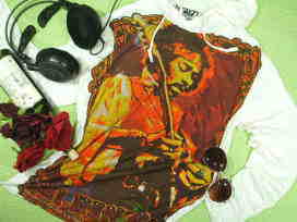 長袖　ジミヘンのＴシャツ　フード付きロンT　ジミヘンドリックスの長袖Ｔシャツ　ジミヘンＴシャツ　Jimi Hendrix Tshirt
