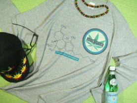 KŴsVc@@}t@îsVc@MARIJUANA Tshirt@喃sVc