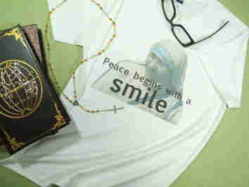 }U[eT̂sVc@Mother Teresa T-shirts