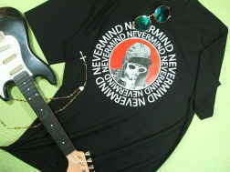 Kurt Cobain　カートコバーンのTシャツ　ロックTシャツ　Nirvana　ニルヴァーナのTシャツ　グランジ　ニルバーナのTシャツ　夭折　２７クラブ