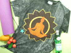 KsVc@ґzsVc@sҁ@YsVc@_E@YOGA Tshirt