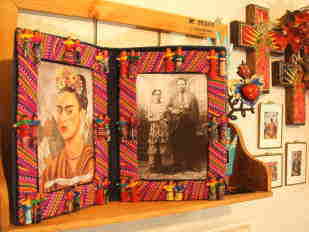 Frida Kahlo T-shirt　フリーダＴシャツ　フリーダカーロの雑貨　写真立て