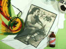 Ｔシャツ　ボブマーリーＴシャツ　Bob Marley T-shirt　ラスタ　レゲエ　ボブ・マーレーのＴシャツ
