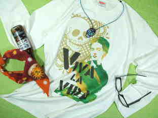 Frida Kahlo T-shirt　フリーダカーロのＴシャツ　長袖　ロンT　フリーダＴシャツ