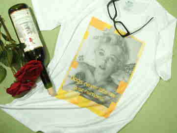 }sVc@}[̂sVc@Marilyn Tshirt