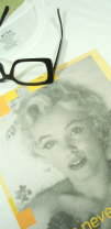 }sVc@}[̂sVc@Marilyn Tshirt