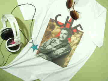 `FEQôsVc@QosVc@CHE GUEVARA Tshirt