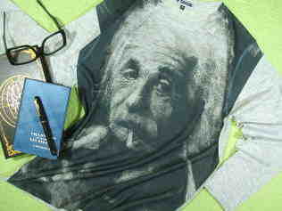 Ｔシャツ　長袖　アインシュタインのＴシャツ　ロンT　アインシュタイン　Albert Einstein T-shirt